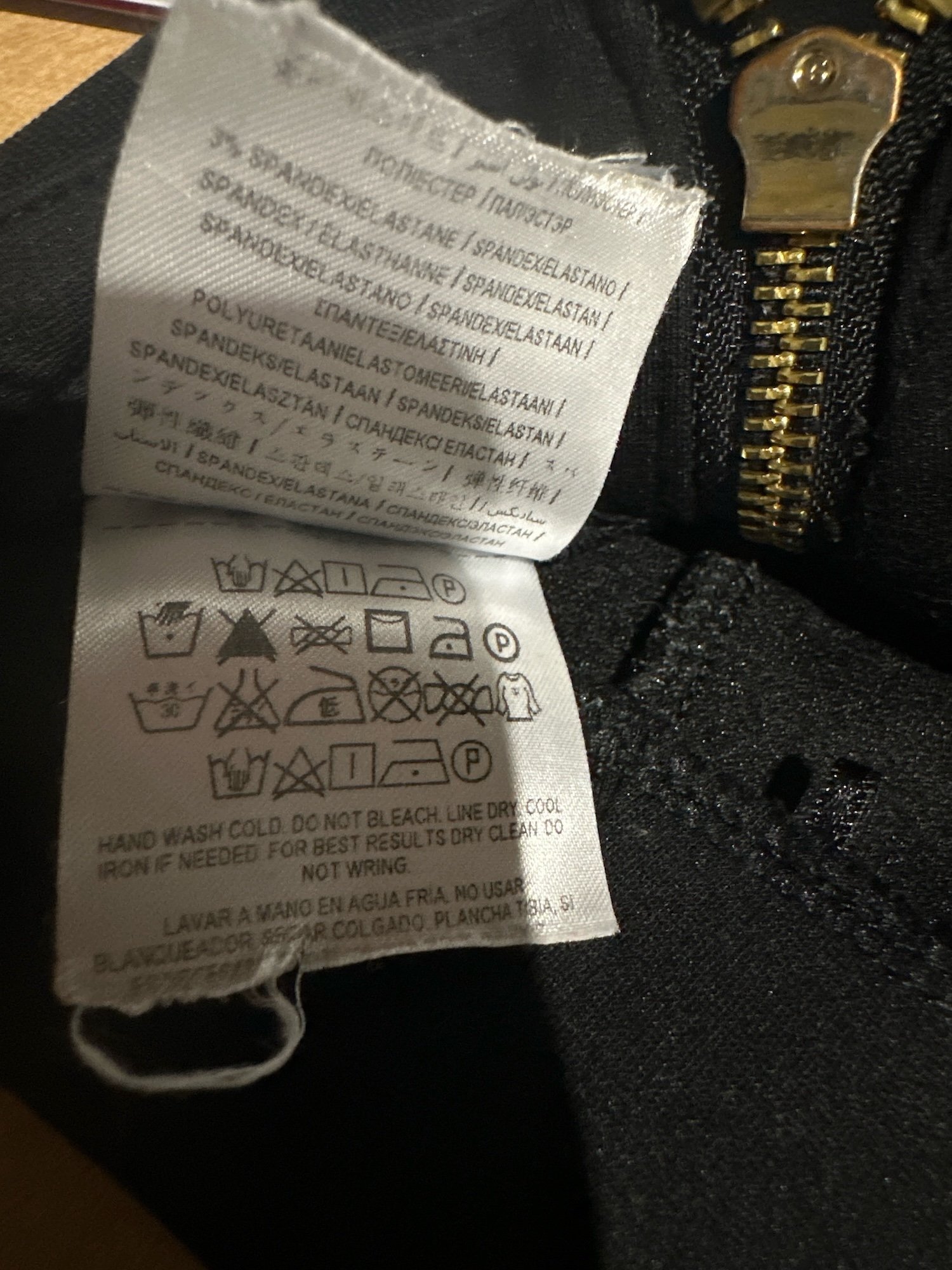 Pantalon T: XS slim noir Guess – Image 4