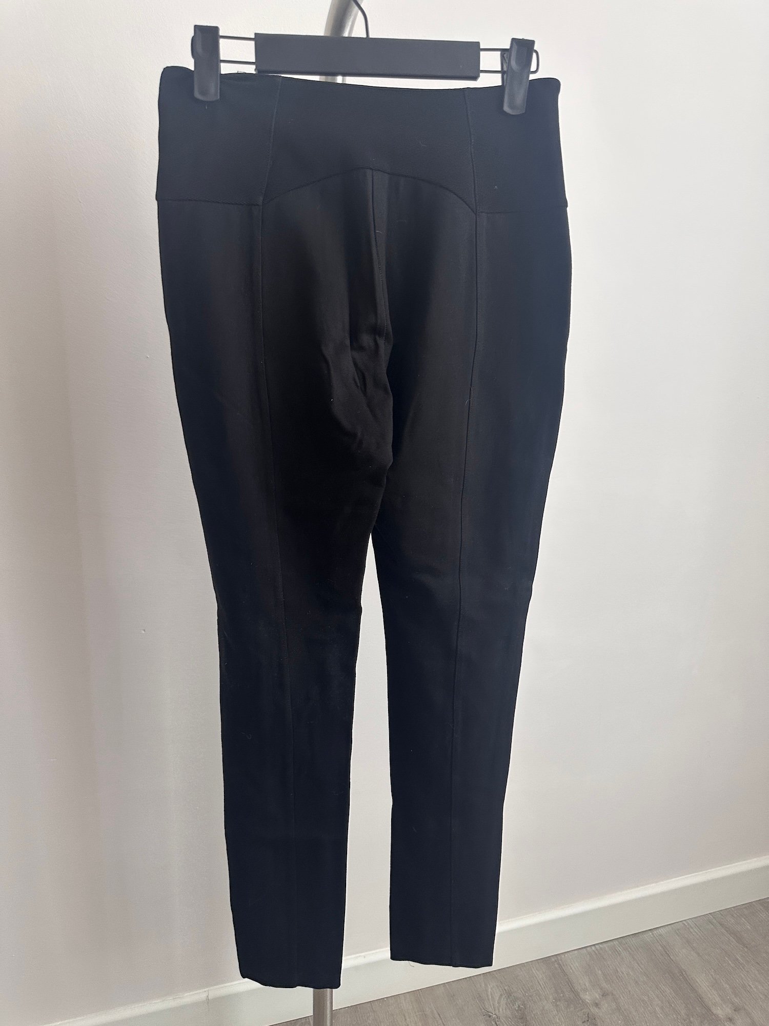 Pantalon T: XS slim noir Guess – Image 3