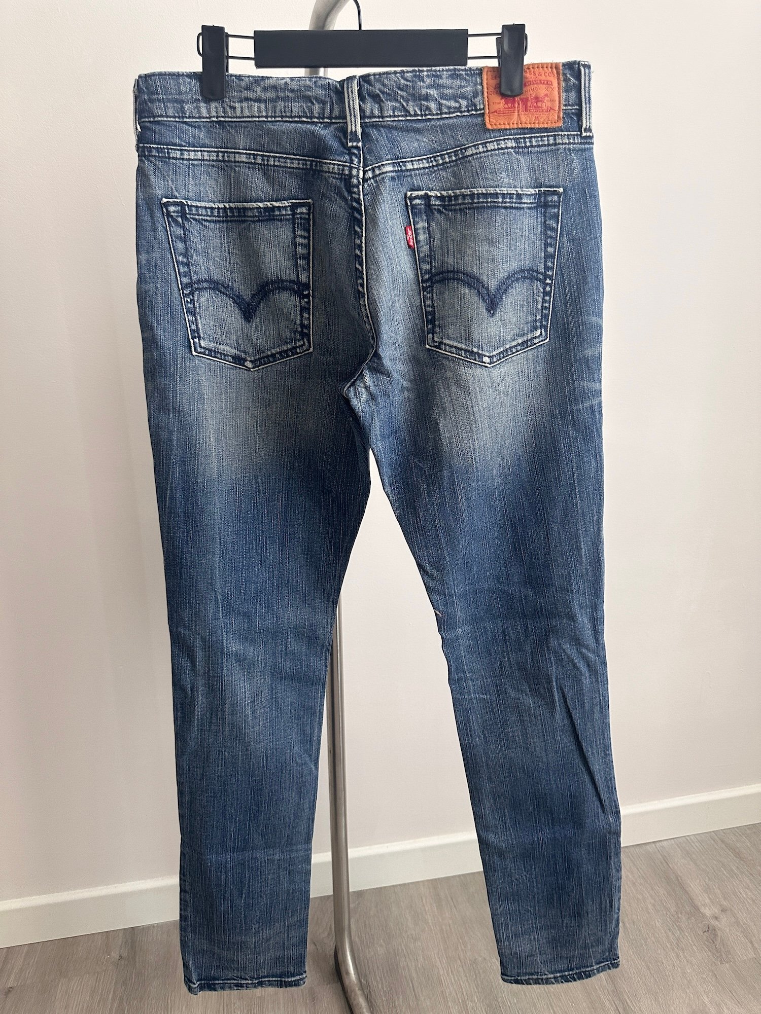 Jean droit Levis T : 28x34 femme – Image 3