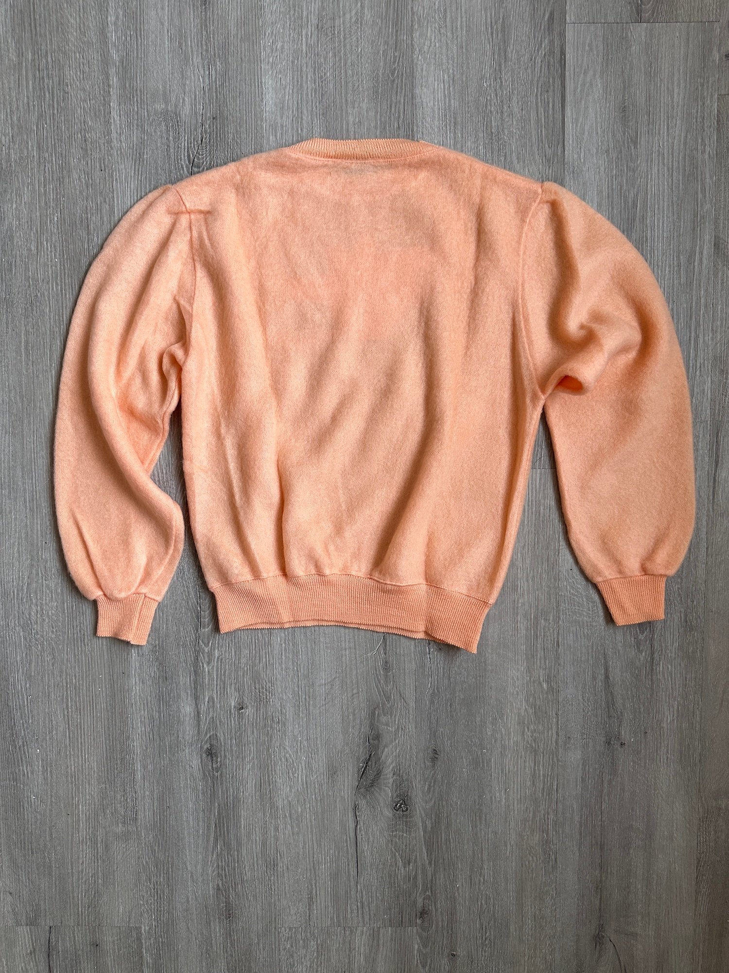 Pull vintage orange pêche brodé fleurs Edith Larson – Image 3