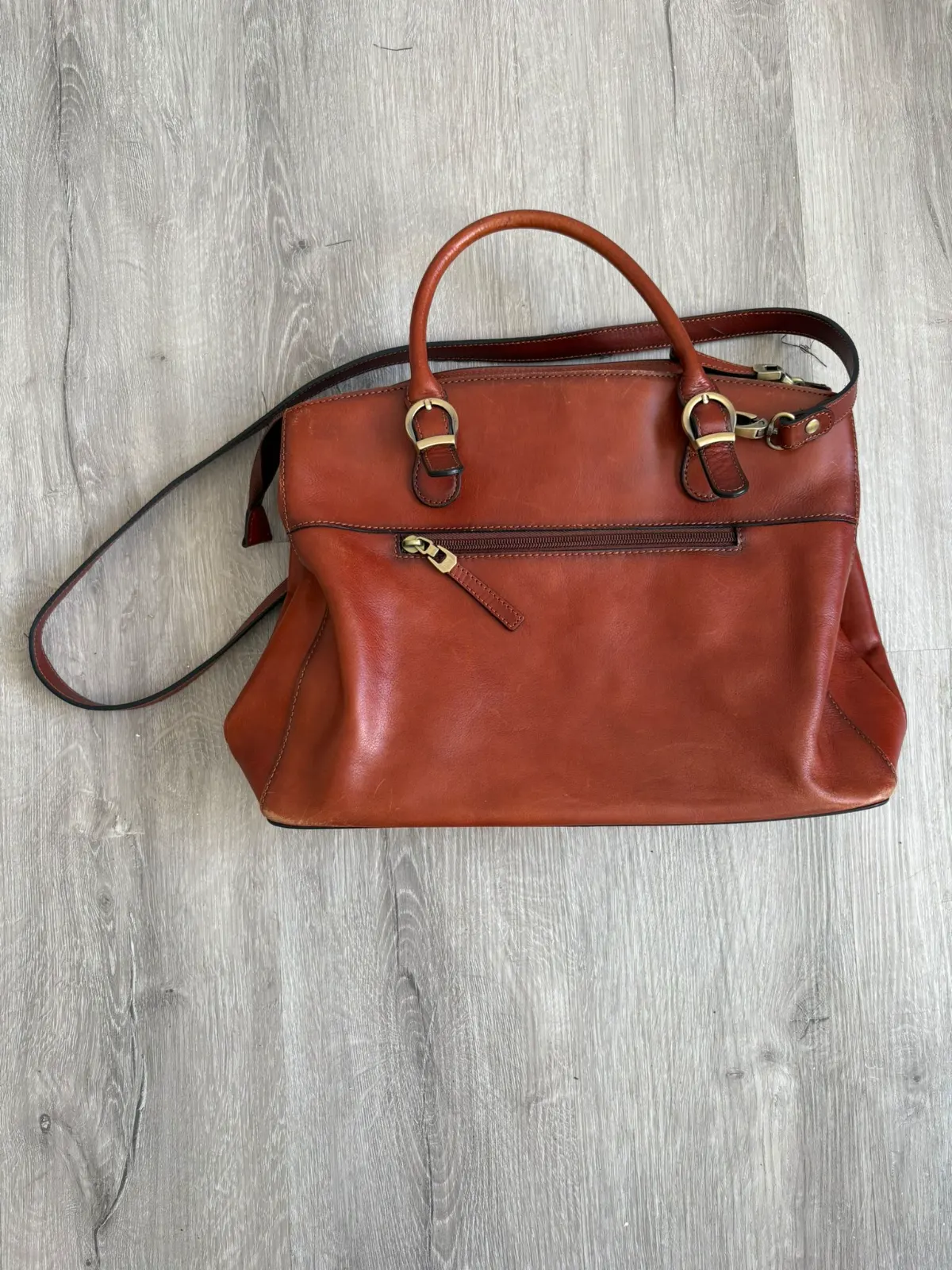 cabas cuir katana marron katana paris etiquette