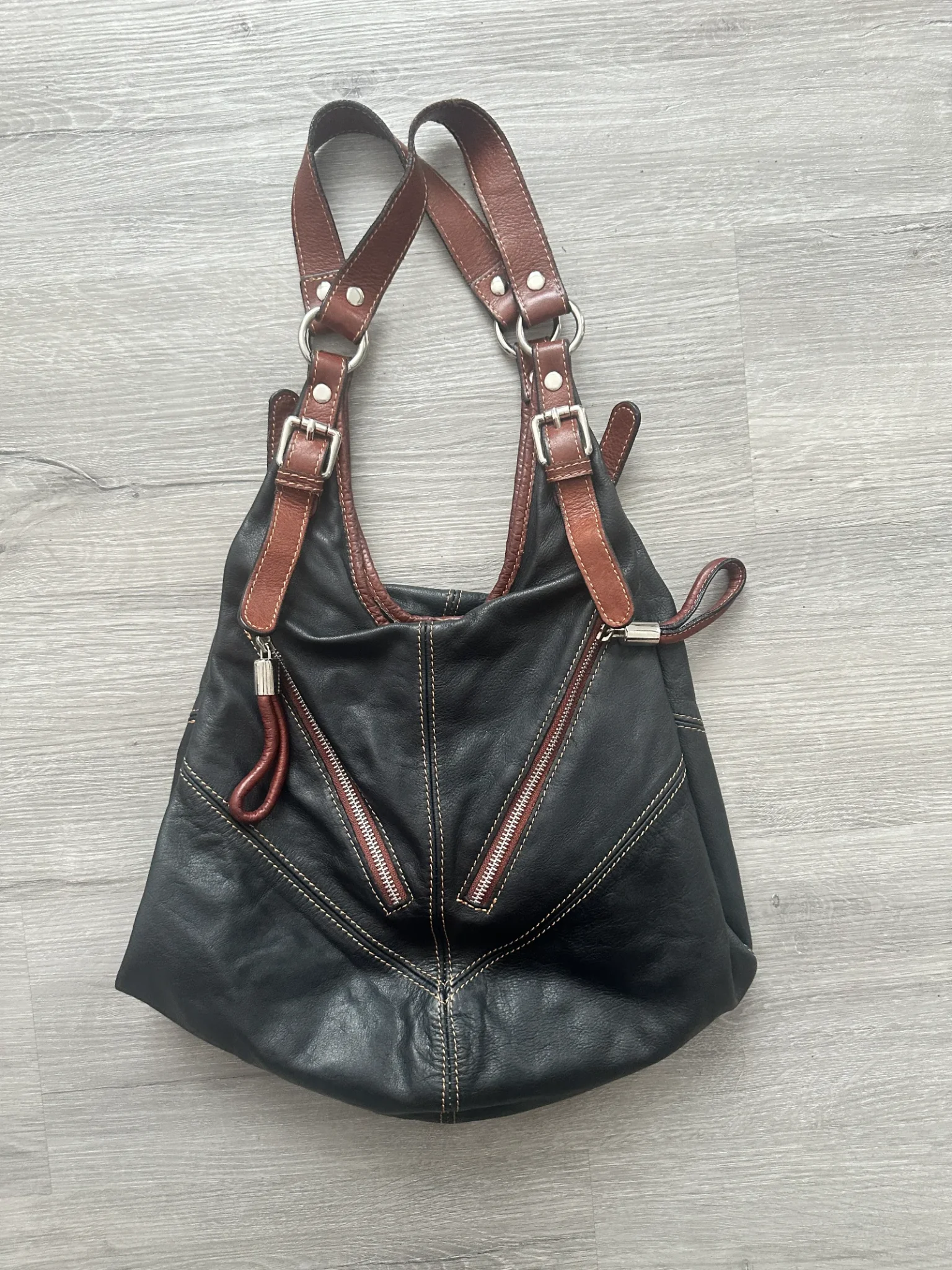 grand sac hobo motard noir marron artisanal made in italy dos