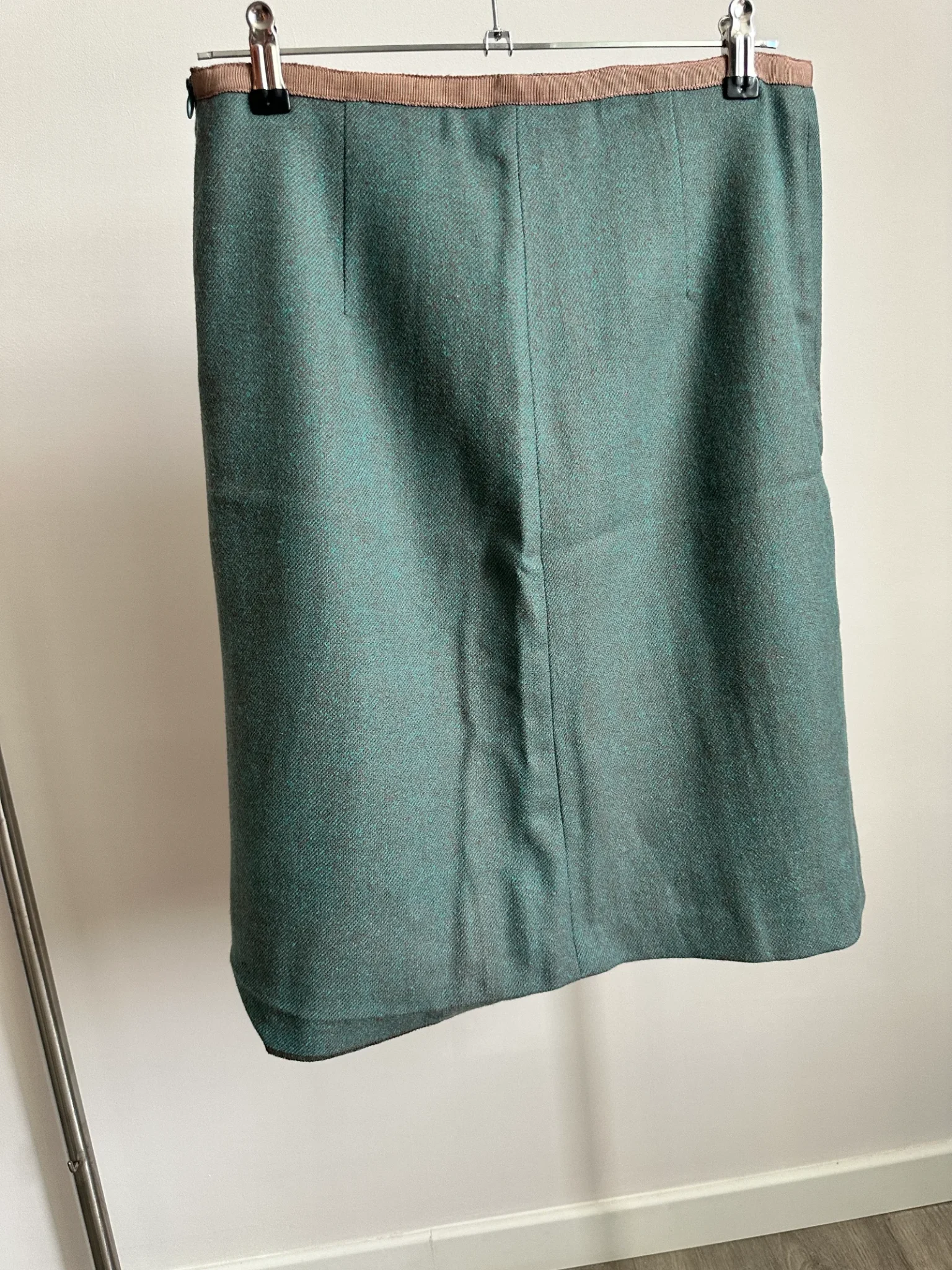 jupe renato nucci cashmere soie laine vert dos