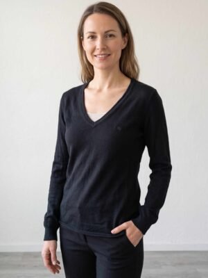 Pull noir basique en coton Levi's pour femme avec col V et logo brodé
