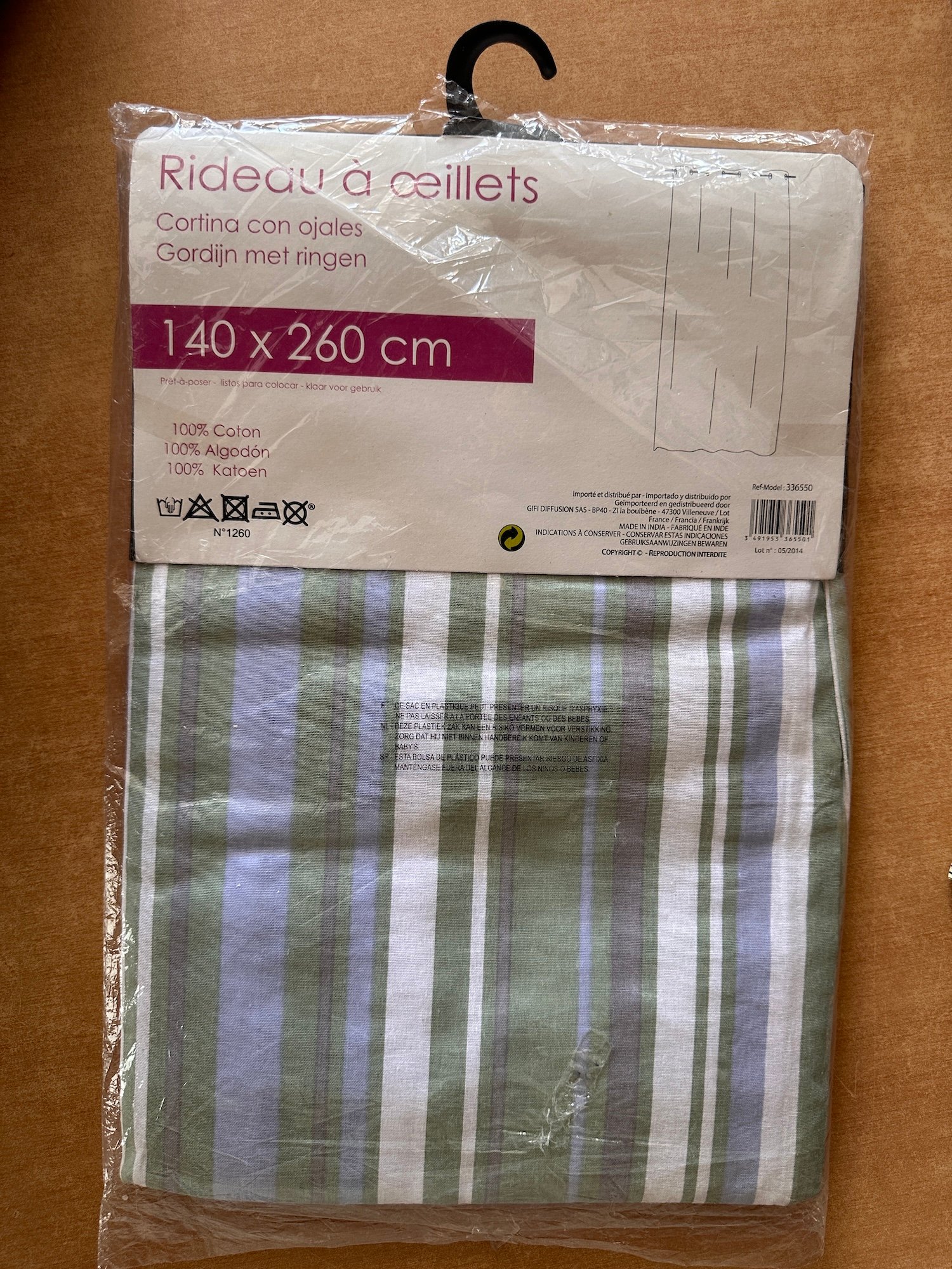 Rideau à œillets 140x260 cm en pur coton à rayures vertes et bleues sous emballage d'occasion – linge de maison de seconde main sur Oumi Friperie