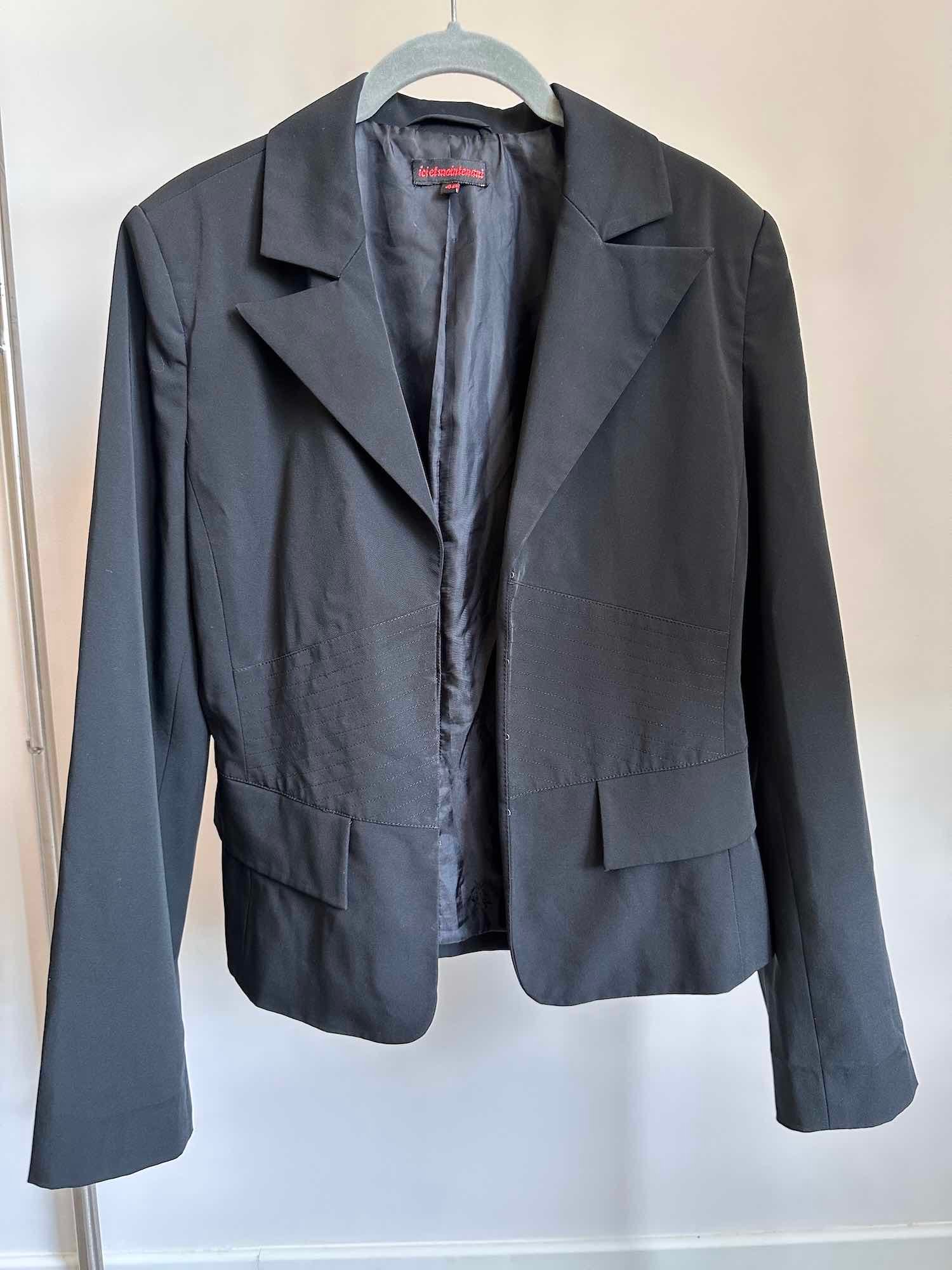 Blazer noir vintage cintré Ici et Maintenant avec col à revers vue de face