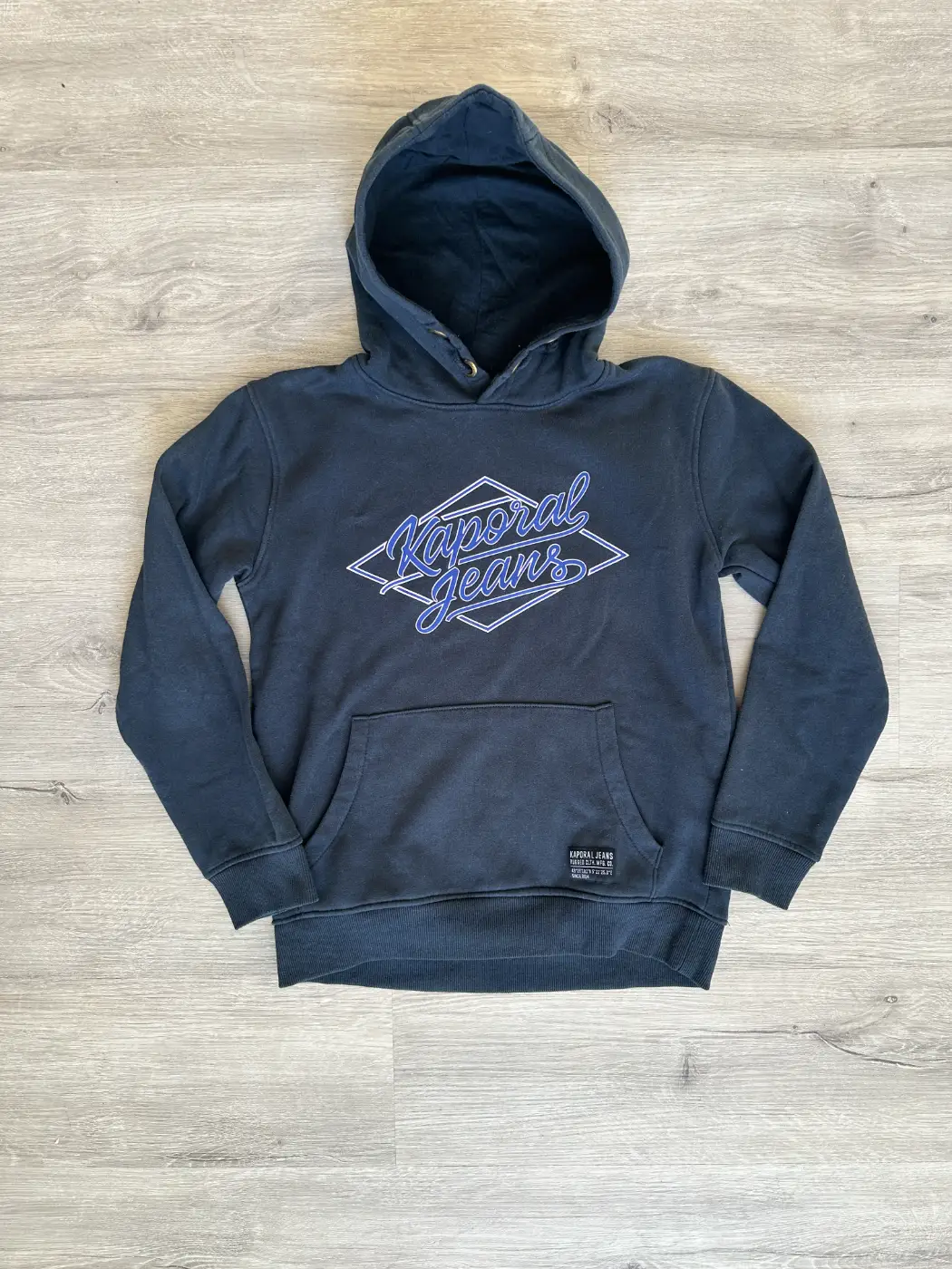 sweat a capuche kaporal bleu face