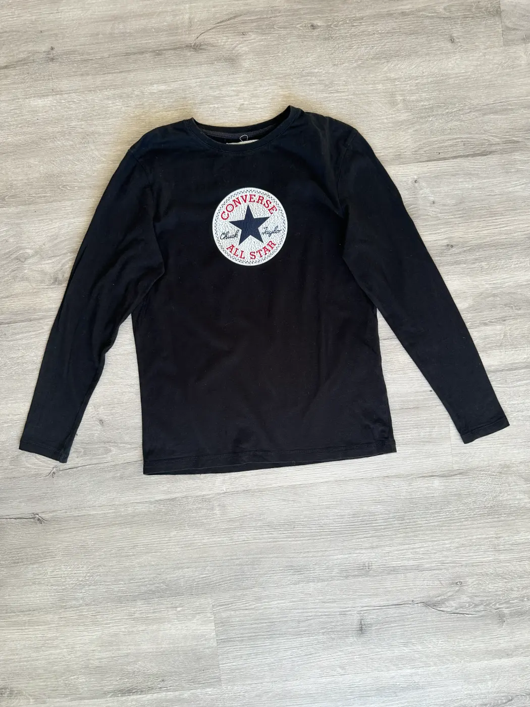 t shirt manches longues converse noir face