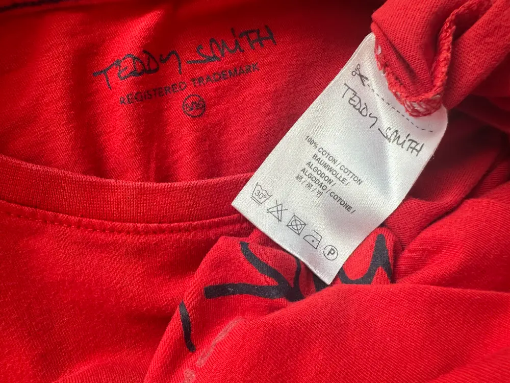 t shirt manches longues teddy smith rouge etiquette